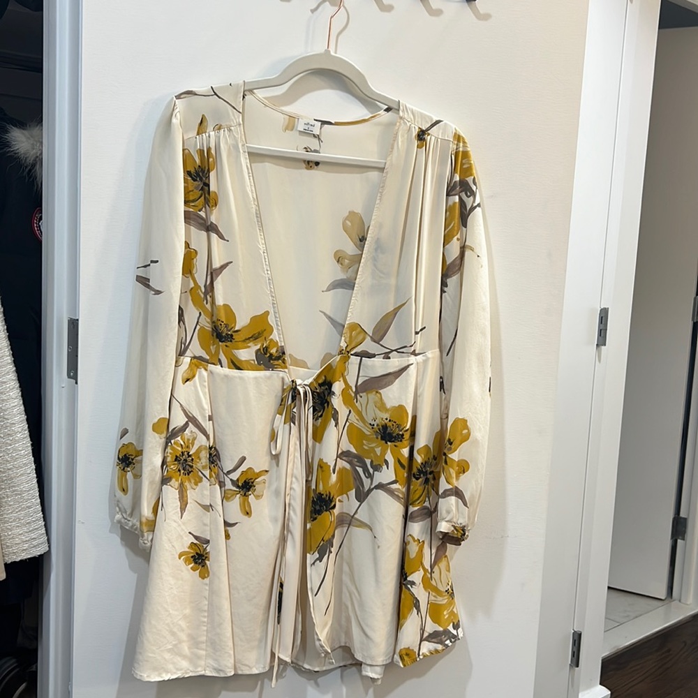 Yellow flower dress (size s)